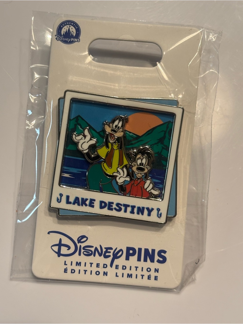 Disney Destinations: Goofy and Max Pin - Lake Destiny - A Goofy Movie - LE2000